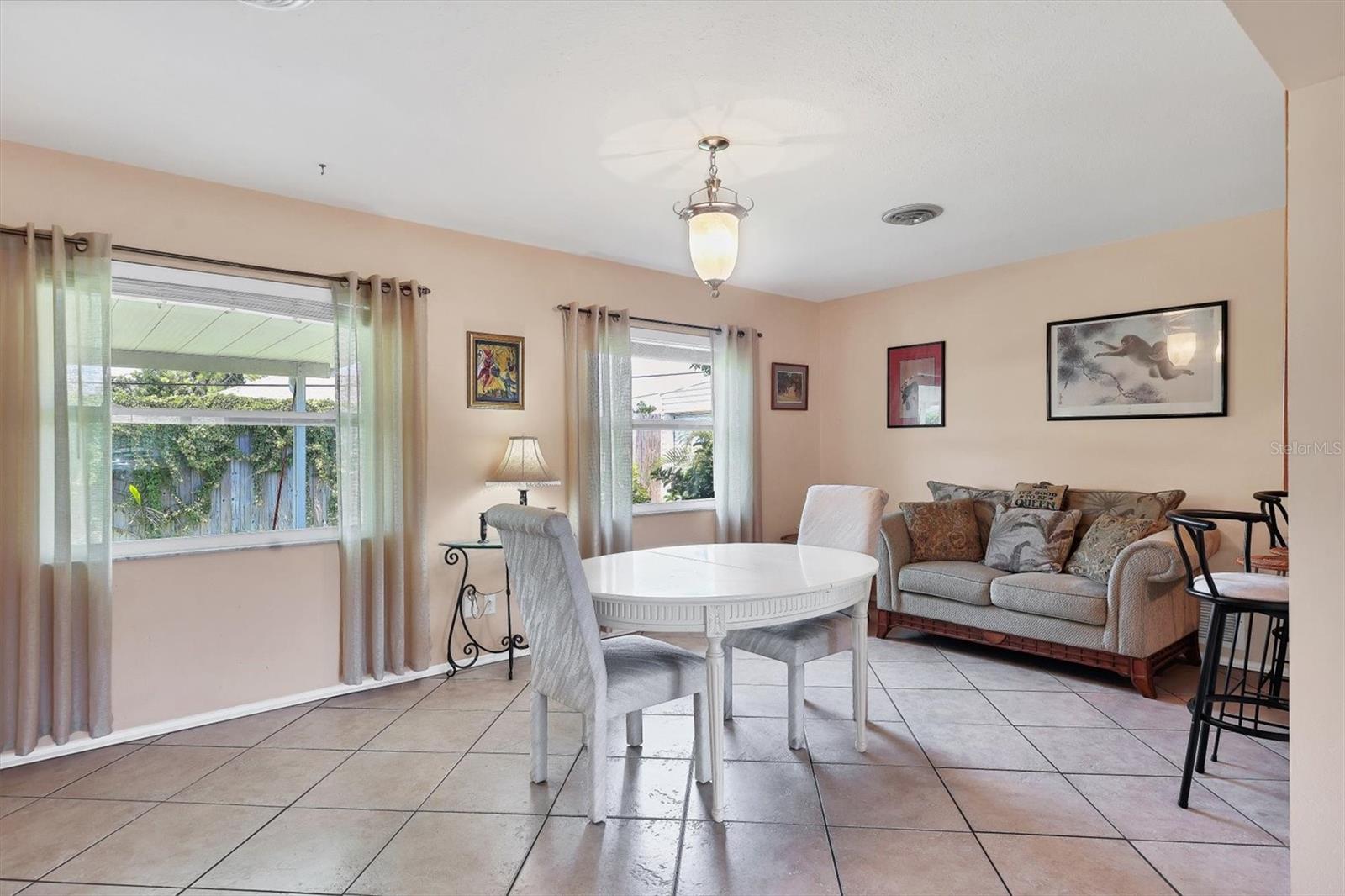 970 FLAMINGO RD
