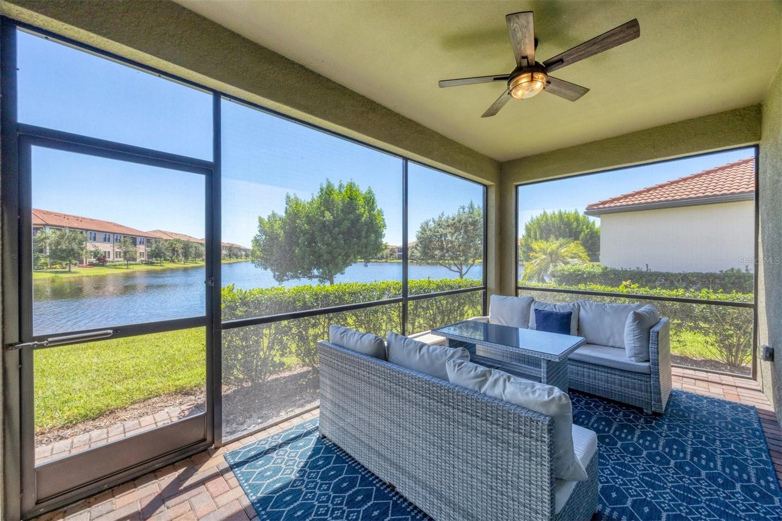 10097 COZY GROVE DR