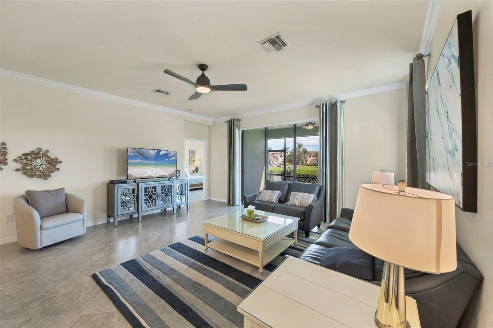 10097 COZY GROVE DR