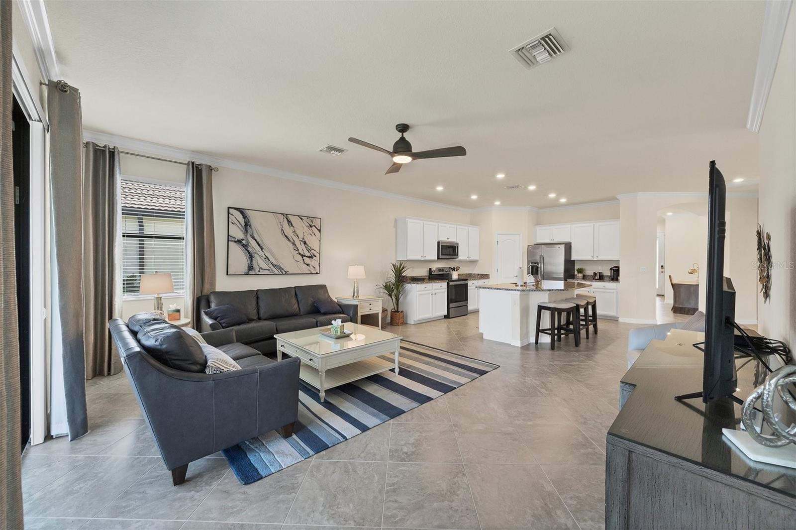 10097 COZY GROVE DR