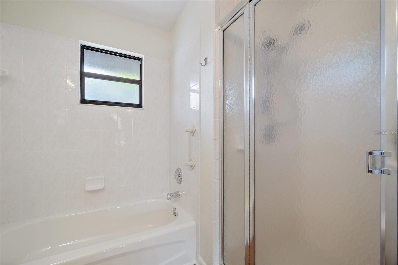 1711 SETTLERS DR #8