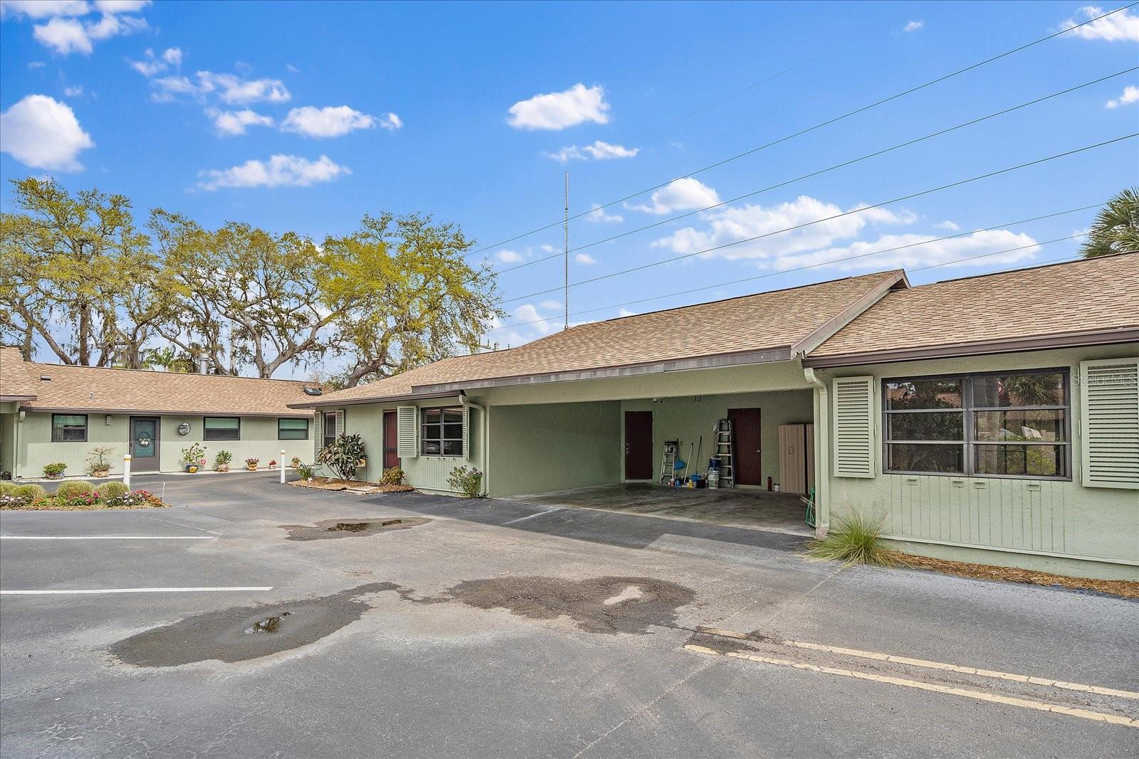 1711 SETTLERS DR #8