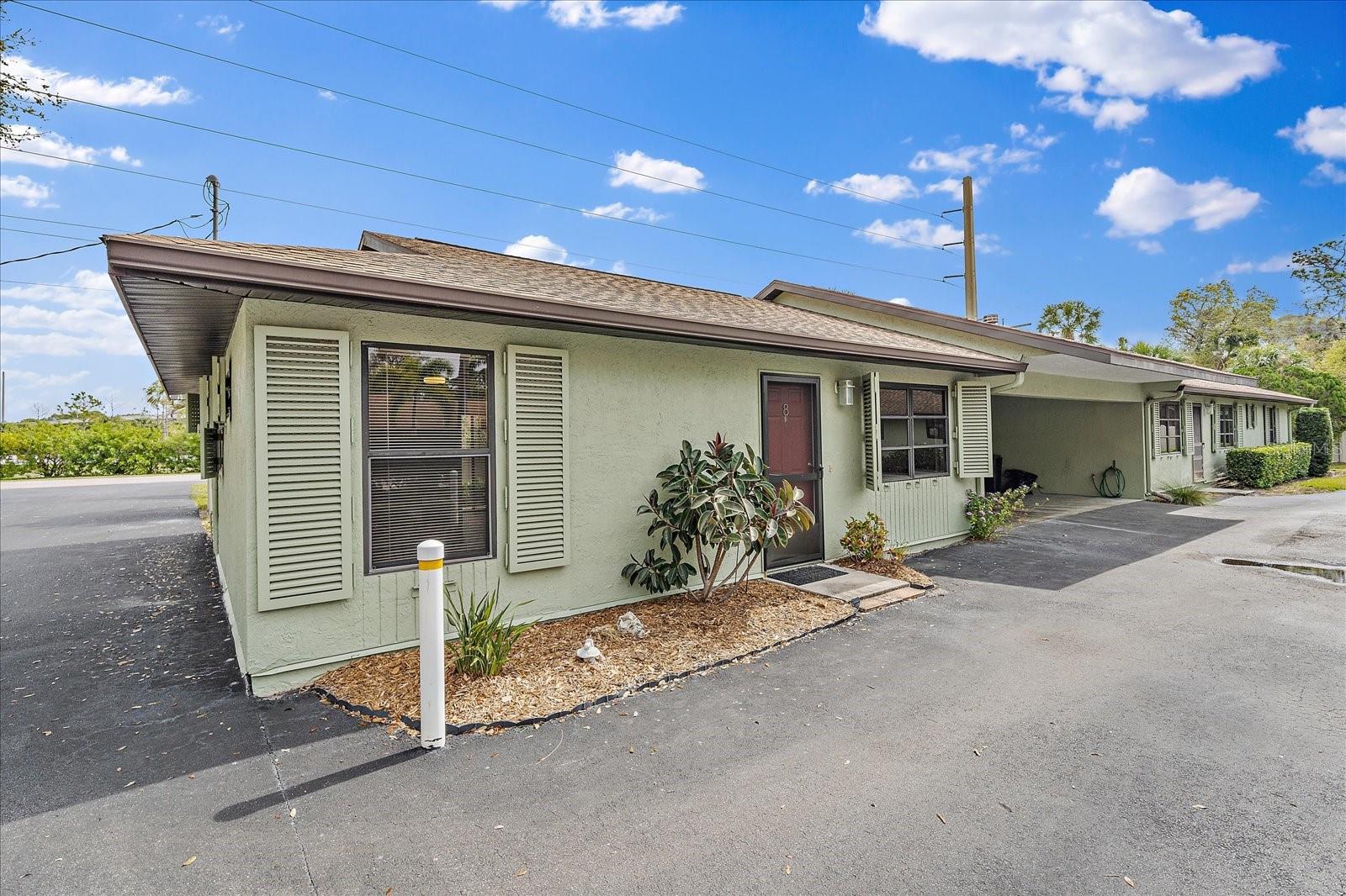 1711 SETTLERS DR #8