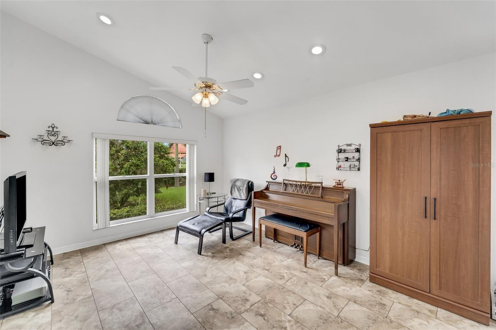 1188 HARBOR TOWN WAY