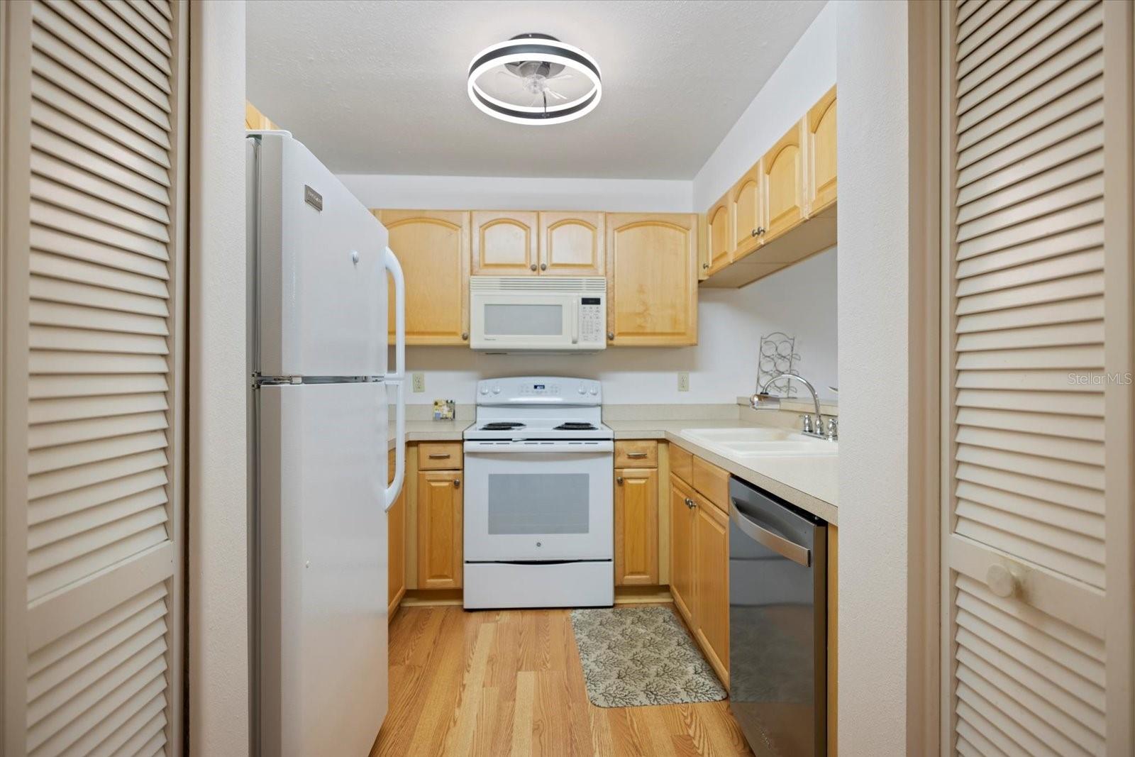 752 WHITE PINE TREE RD #108