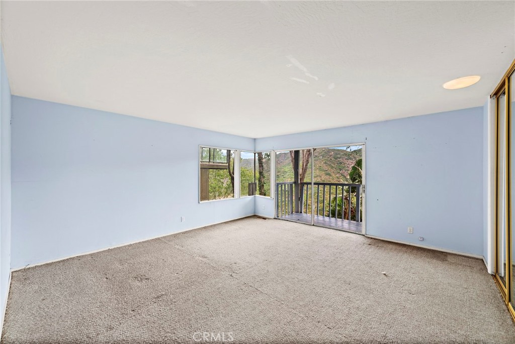 1330 La Mirada Street