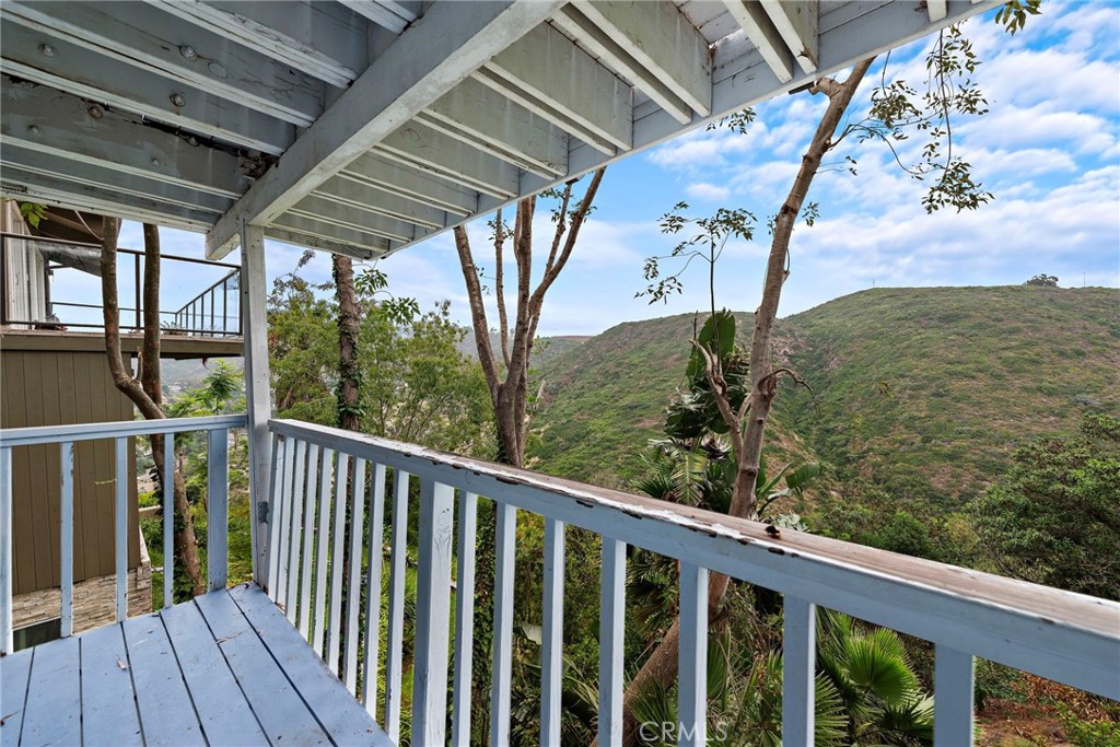 1330 La Mirada Street