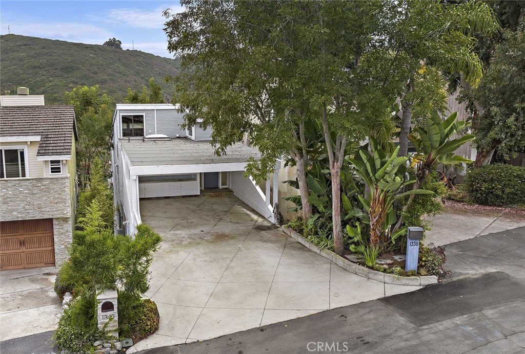 1330 La Mirada Street