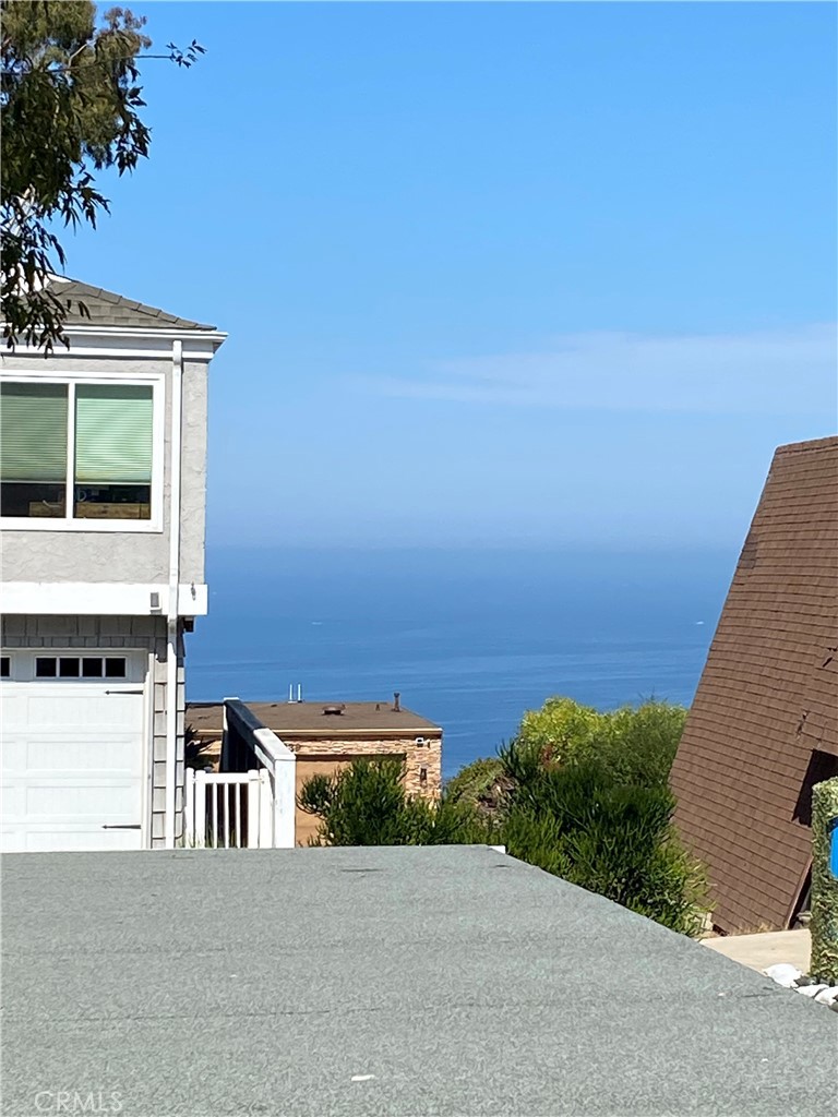 1330 La Mirada Street