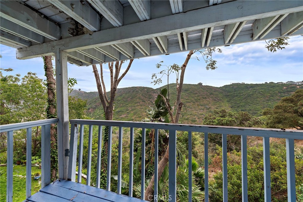 1330 La Mirada Street