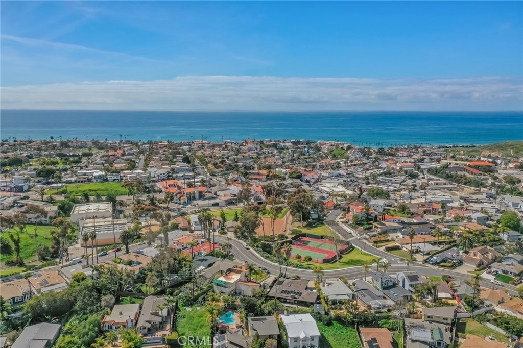 1318 Avenida De La Estrella