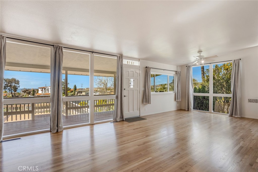 1318 Avenida De La Estrella