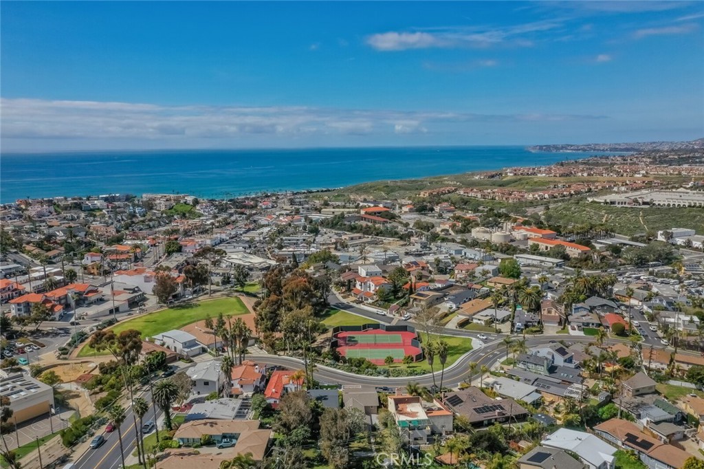 1318 Avenida De La Estrella