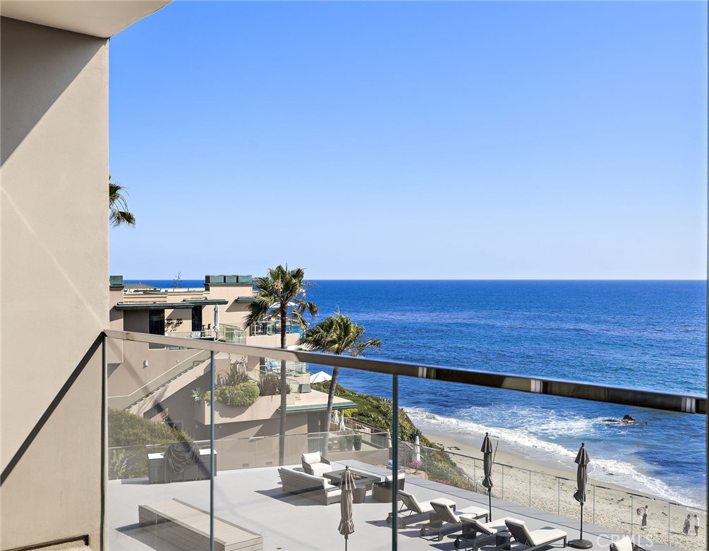 1585 S Coast 65