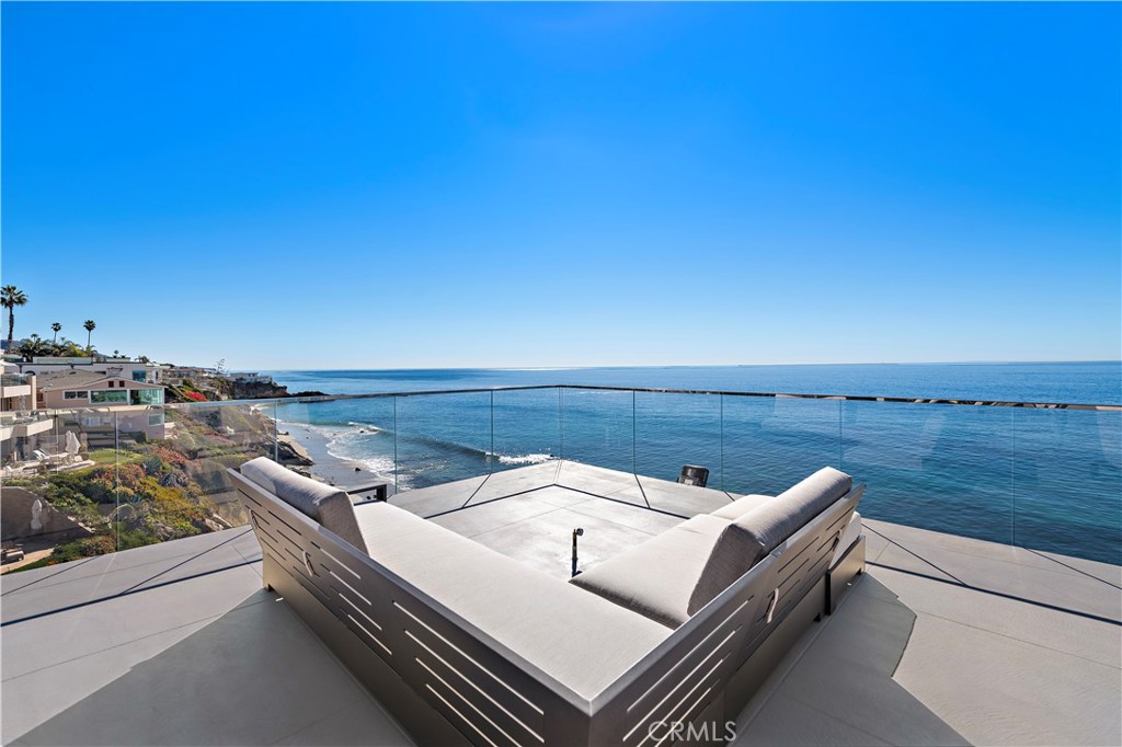 1585 S Coast 65