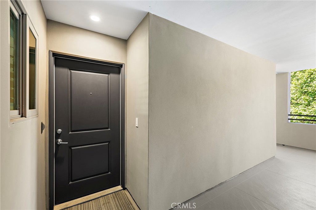 1585 S Coast 65