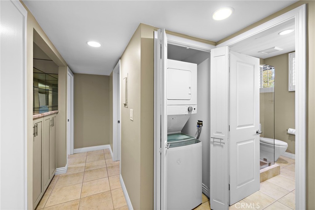 1585 S Coast 65