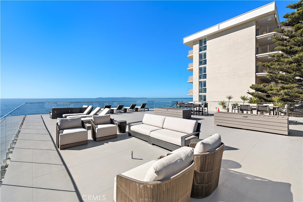 1585 S Coast 65