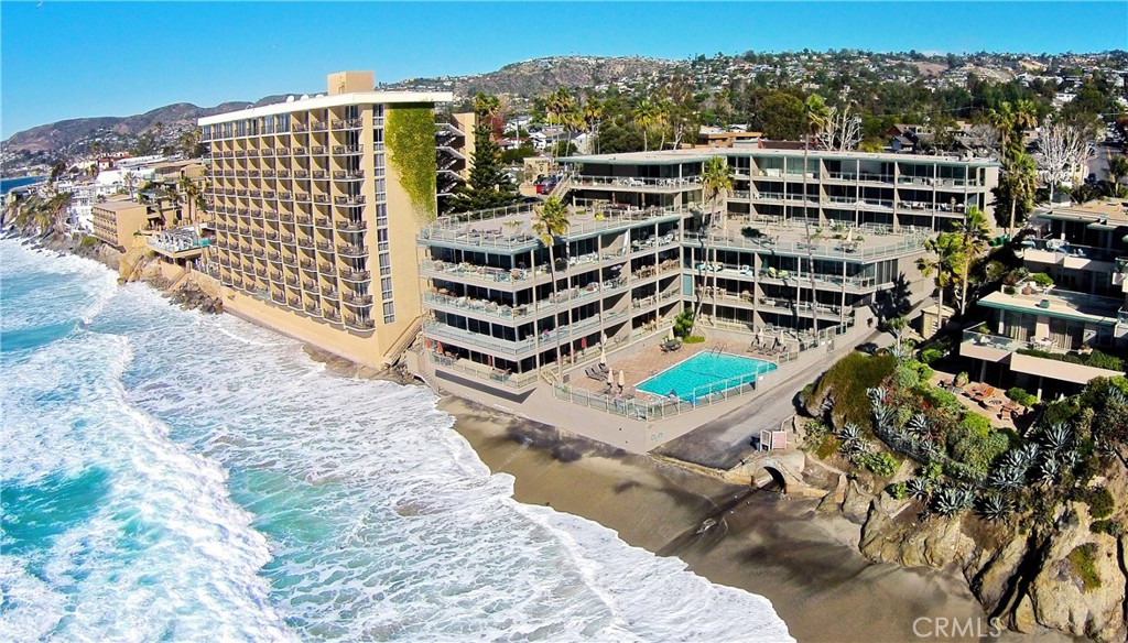 1585 S Coast 65