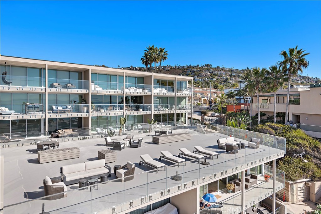 1585 S Coast 65