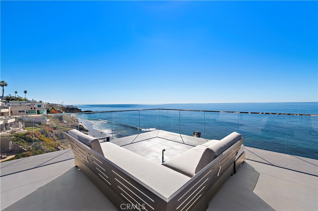 1585 S Coast 65