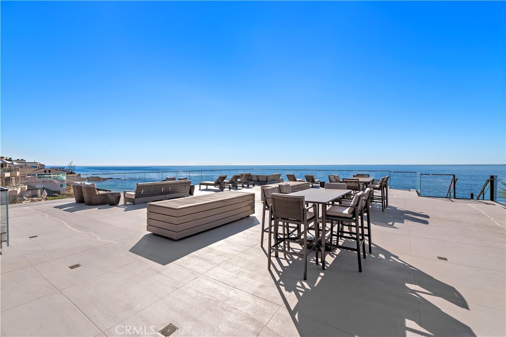 1585 S Coast 65