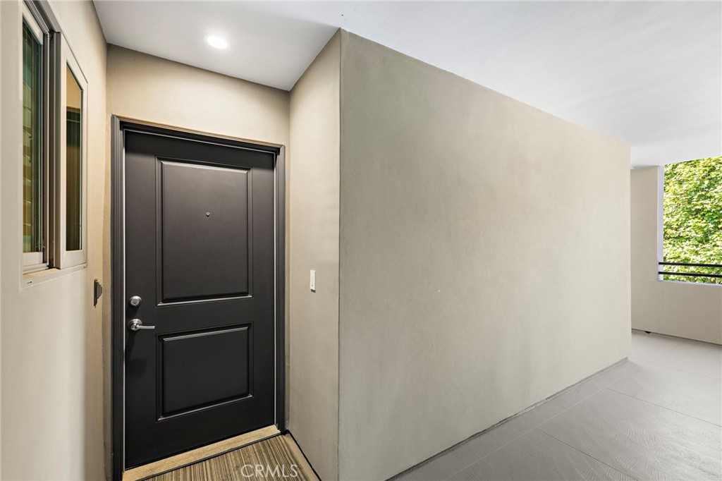 1585 S Coast 65