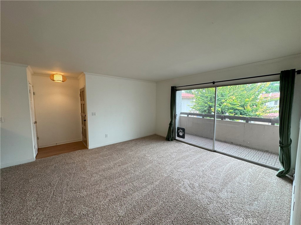 2521 W Sunflower Avenue