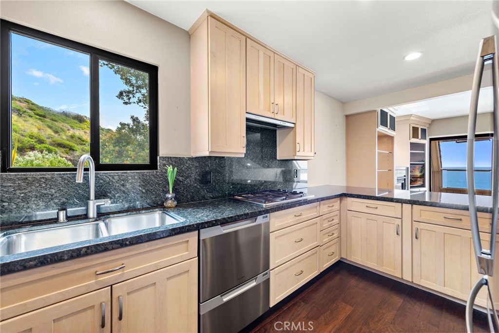 21805 Ocean Vista Drive 23