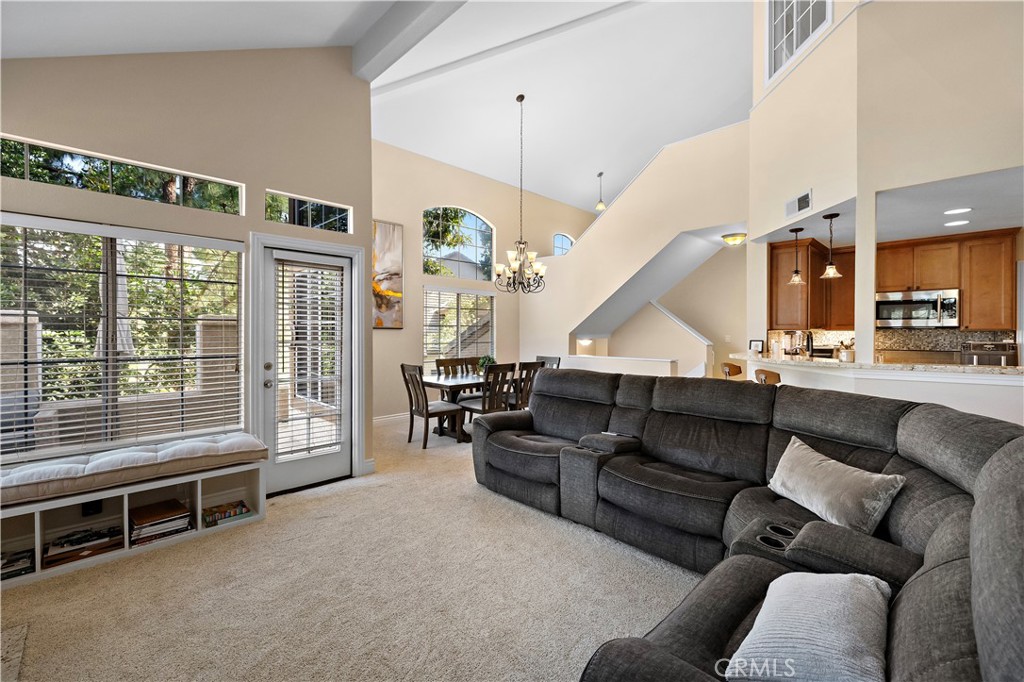 11 Montara