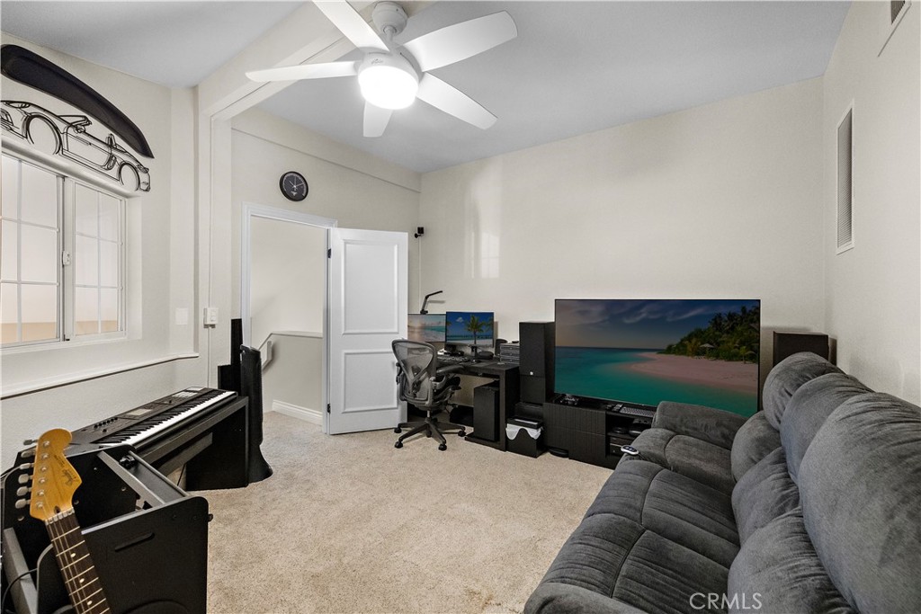11 Montara