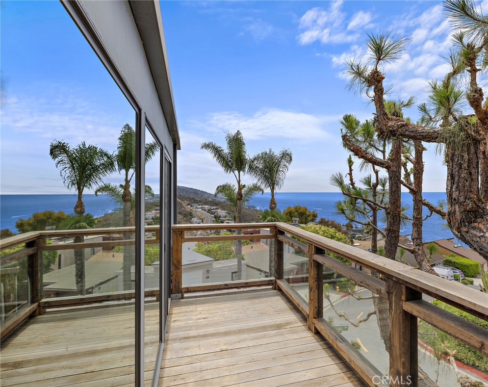 683 Alta Vista Way