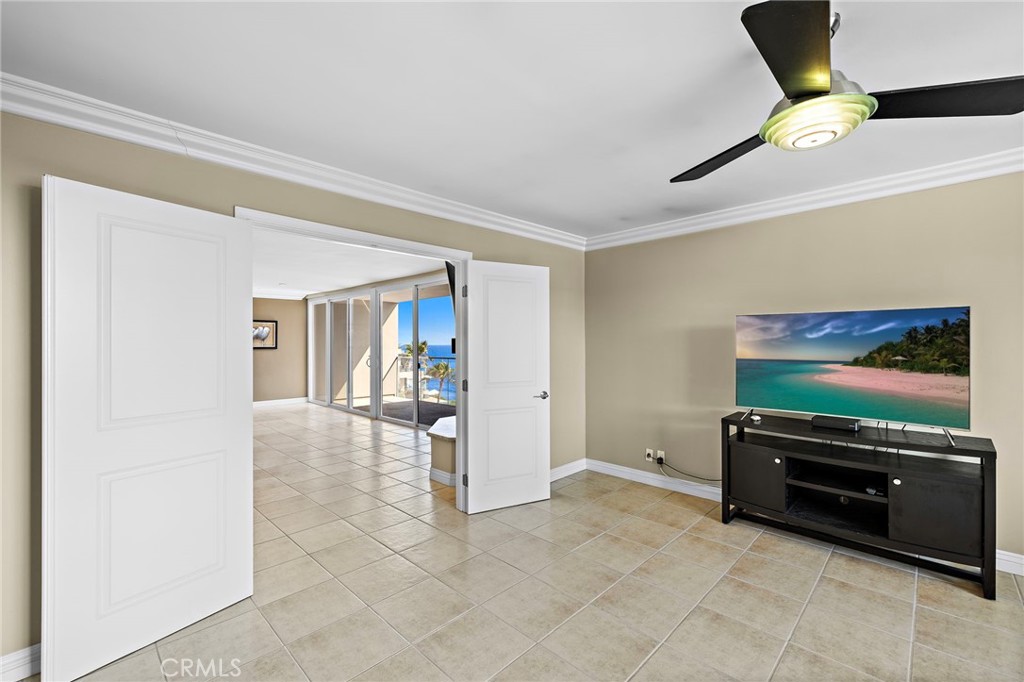 1585 S Coast 65