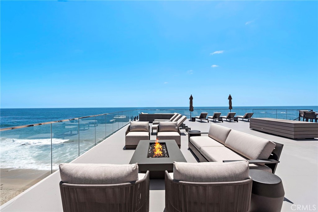 1585 S Coast 65