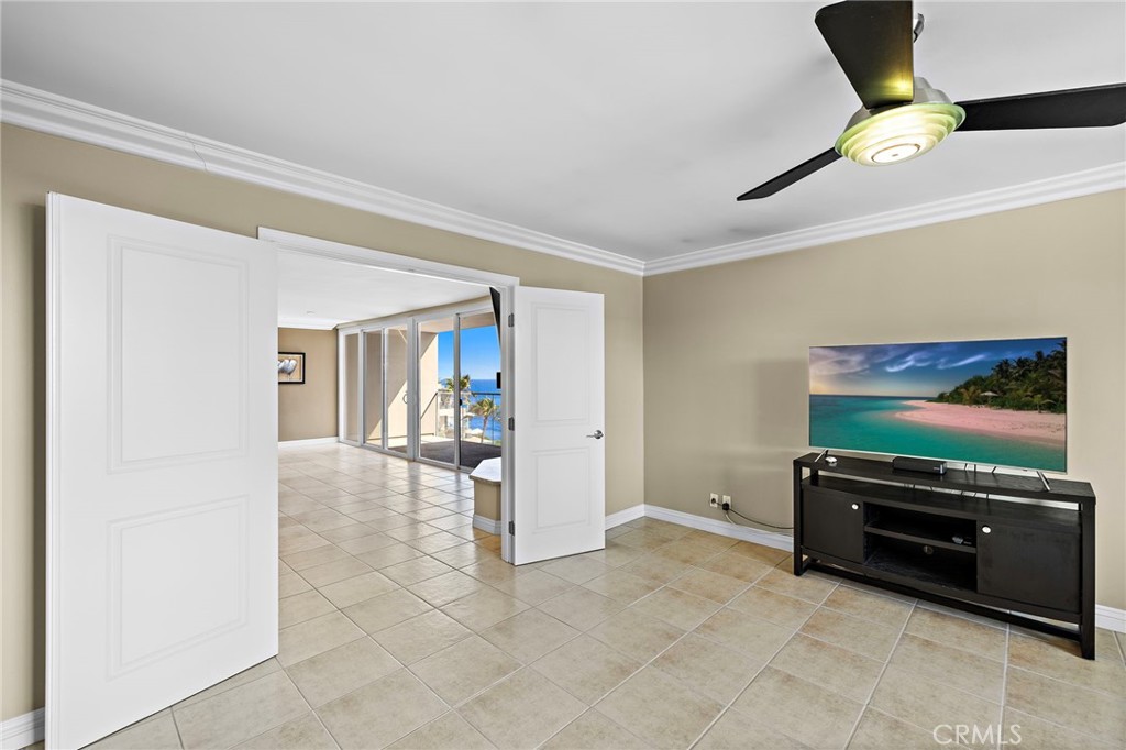 1585 S Coast 65