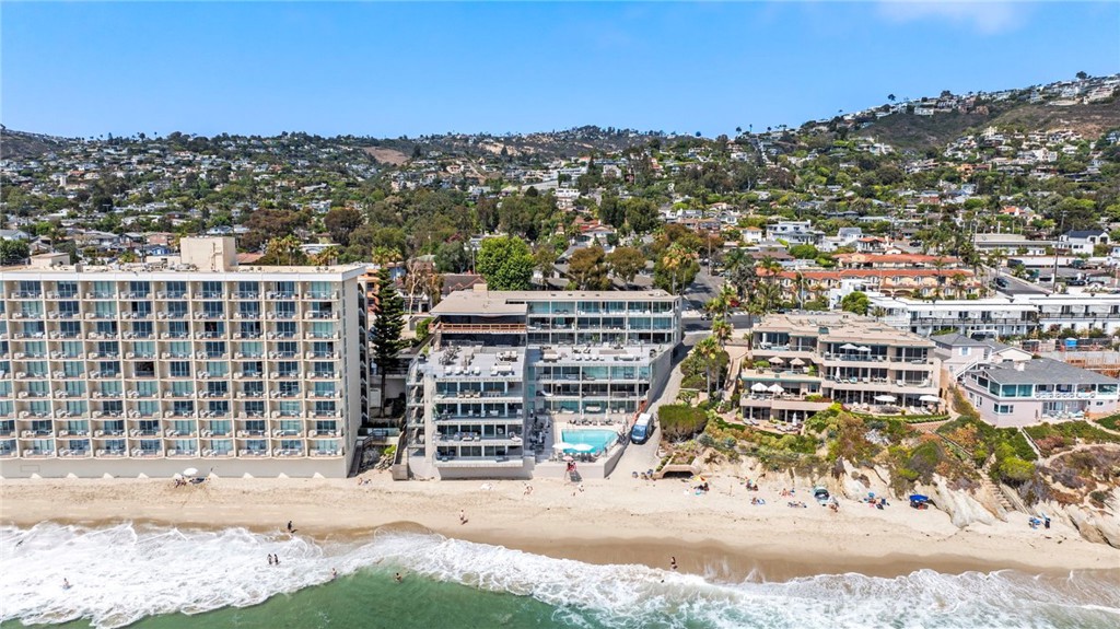 1585 S Coast 65