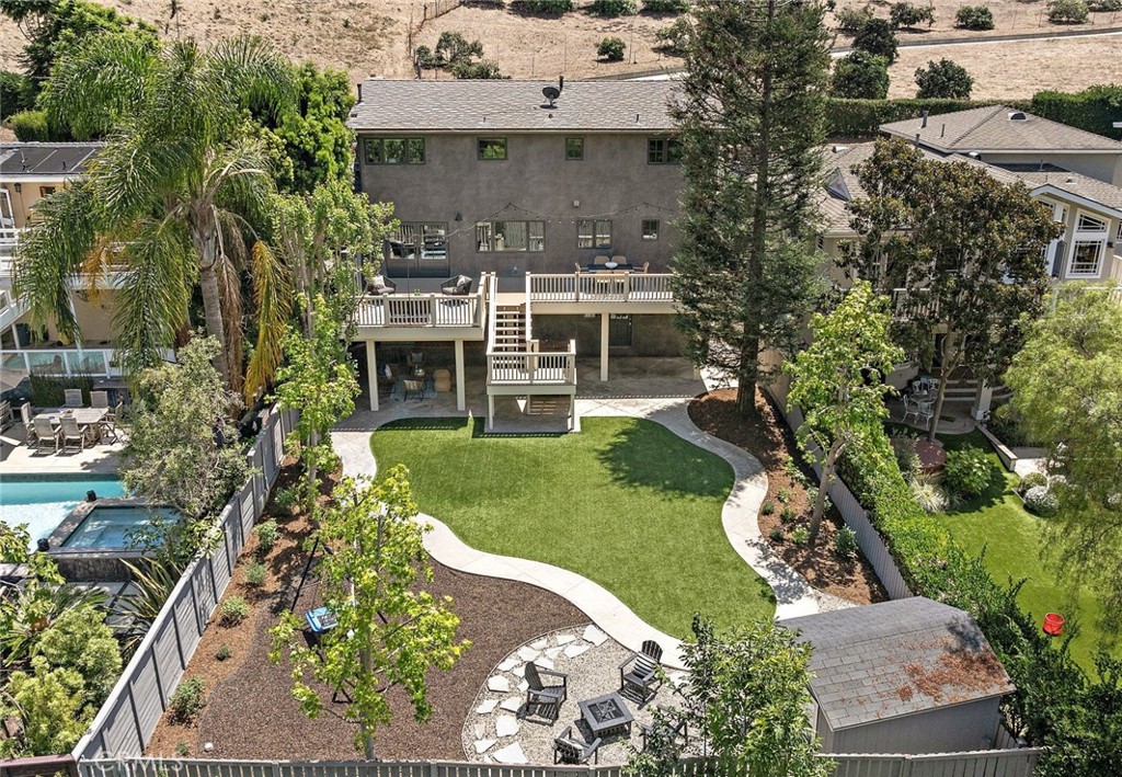 916 Bluebird Canyon Drive