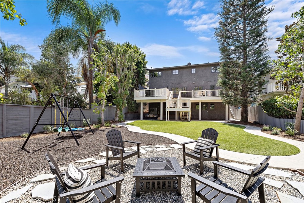 916 Bluebird Canyon Drive Laguna Beach Ca Us 92651 Lg26159222
