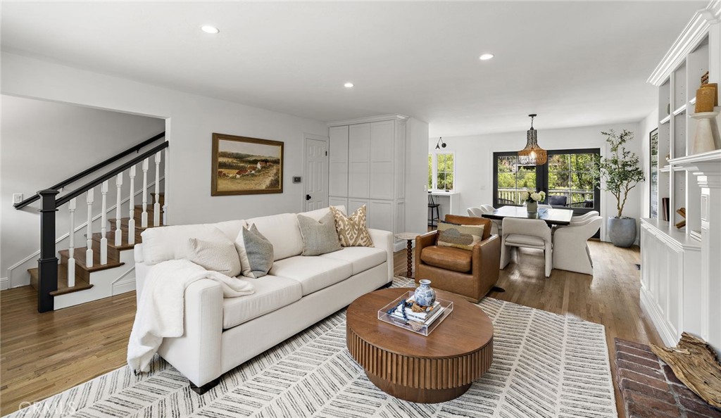 916 Bluebird Canyon Drive