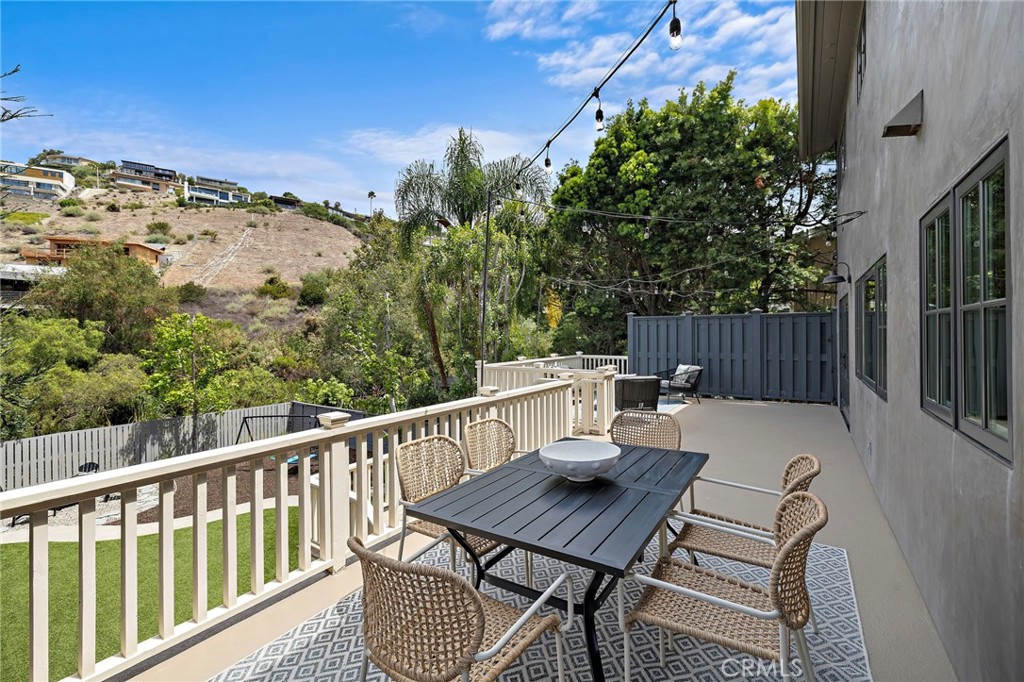 916 Bluebird Canyon Drive