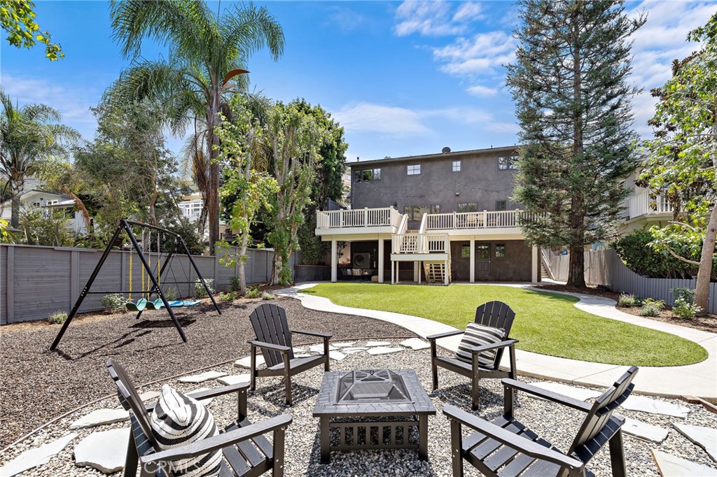 916 Bluebird Canyon Drive