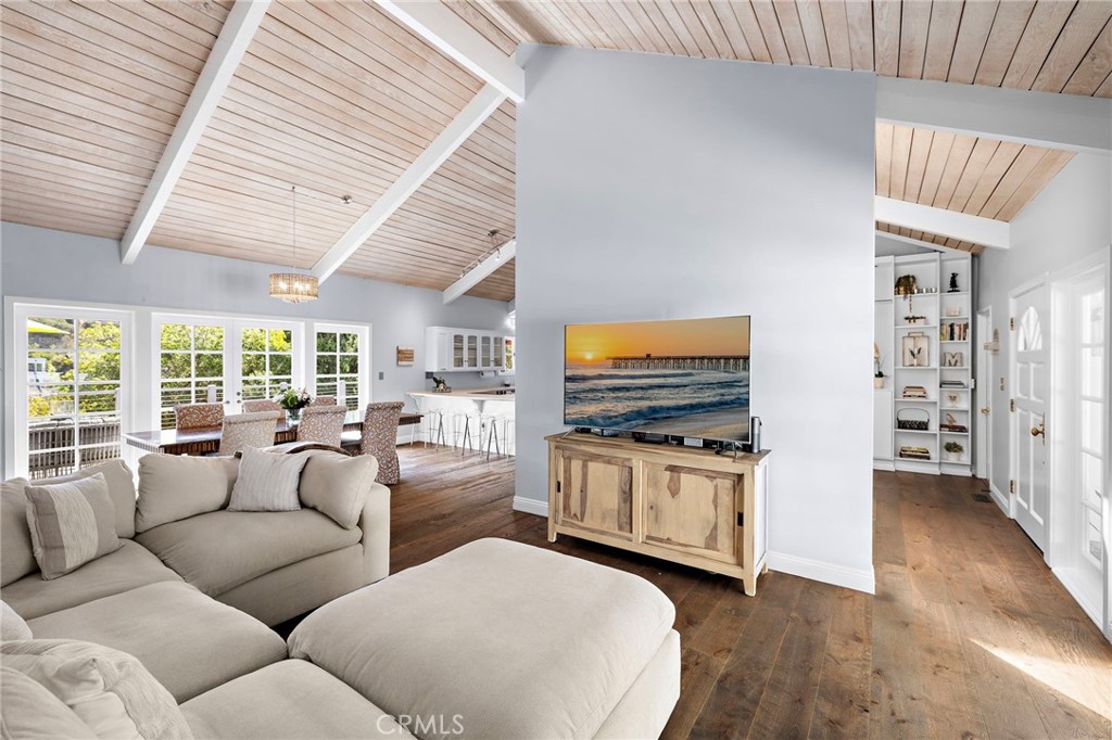 1467 Regatta Road