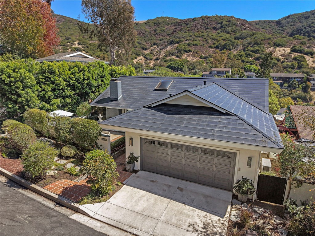 1467 Regatta Road