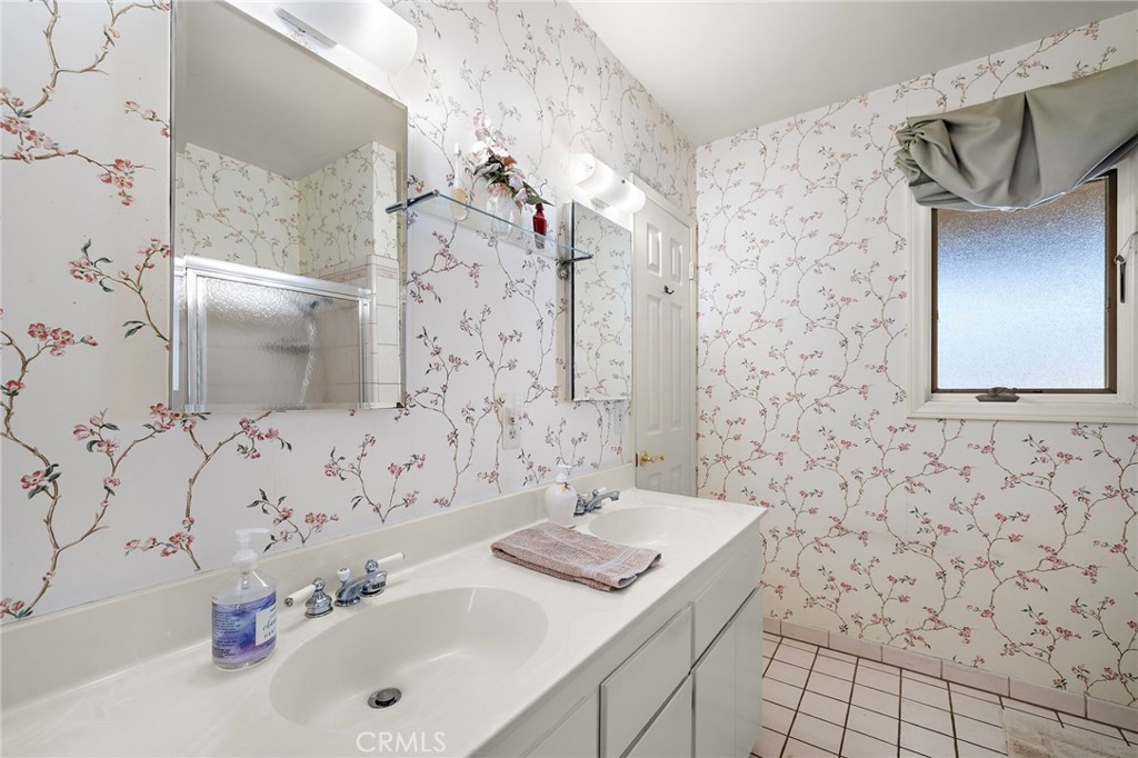 14222 Shasta Way