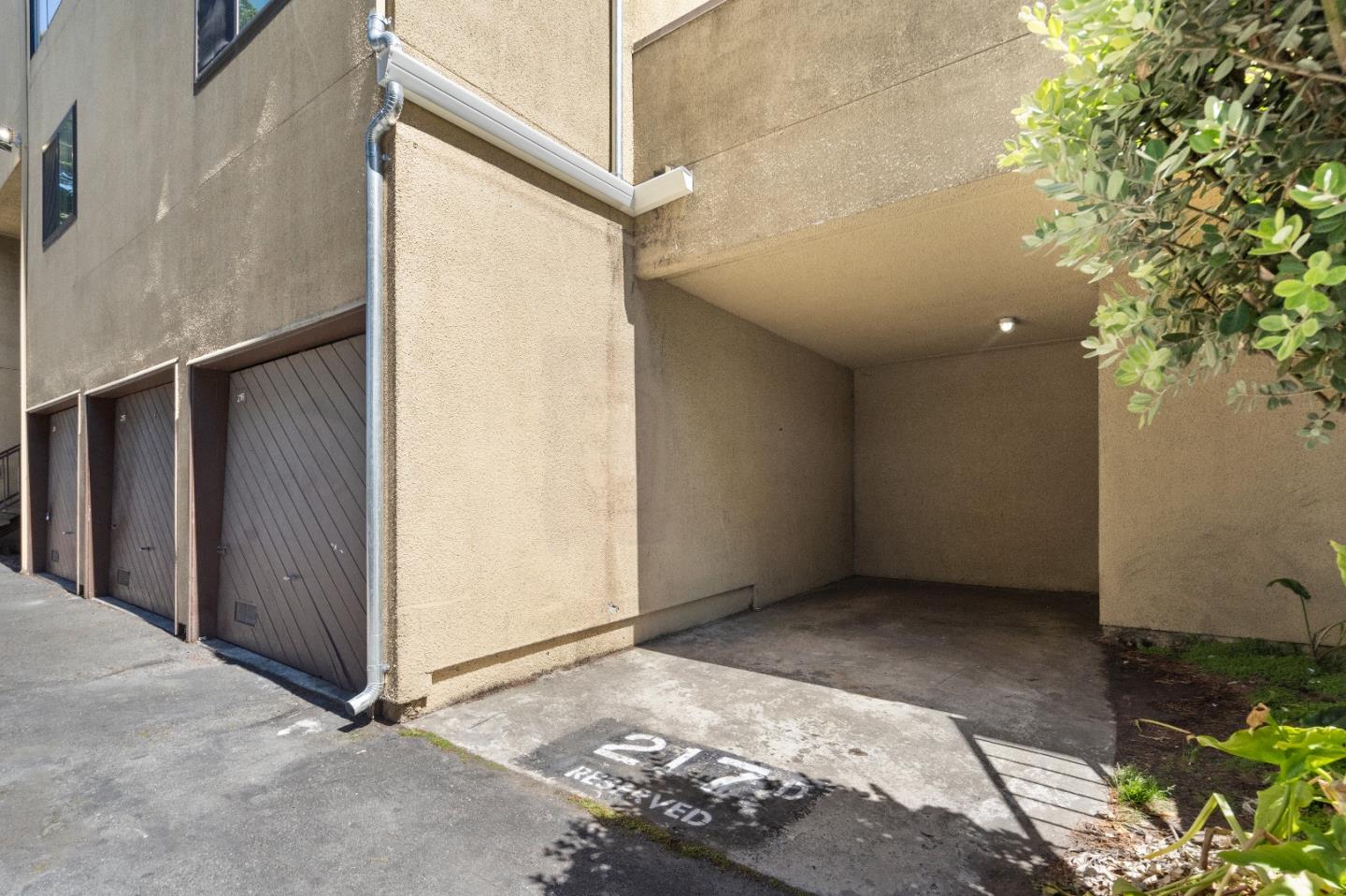 1 Appian Way Unit: 713-2