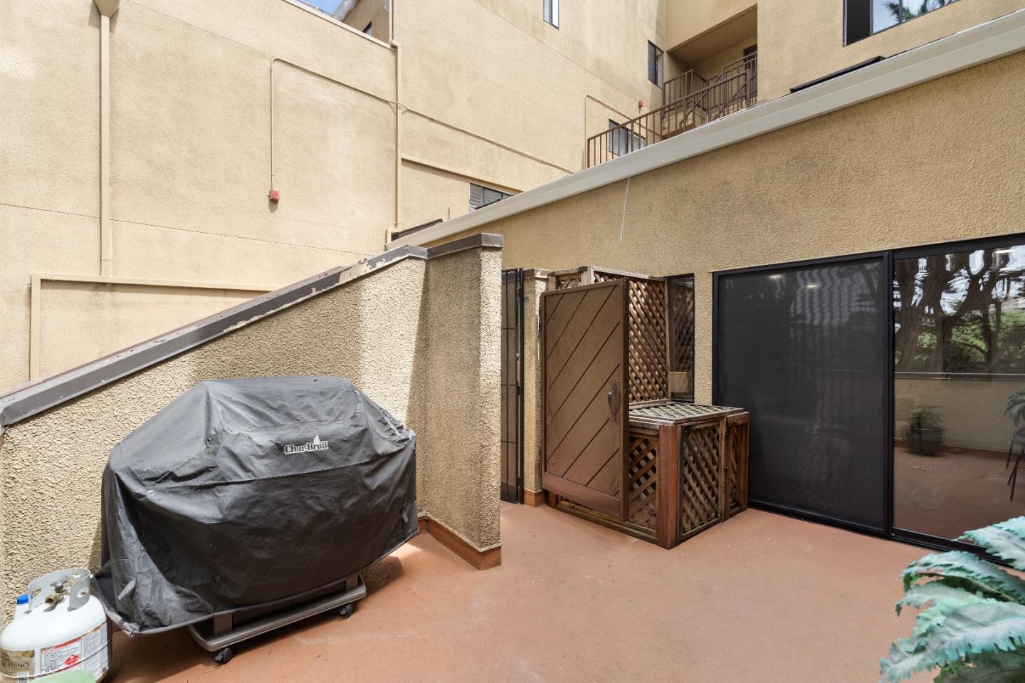 1 Appian Way Unit: 713-2