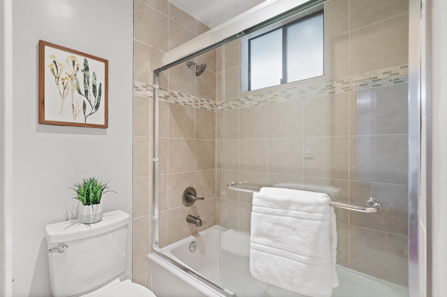 1 Appian Way Unit: 713-2