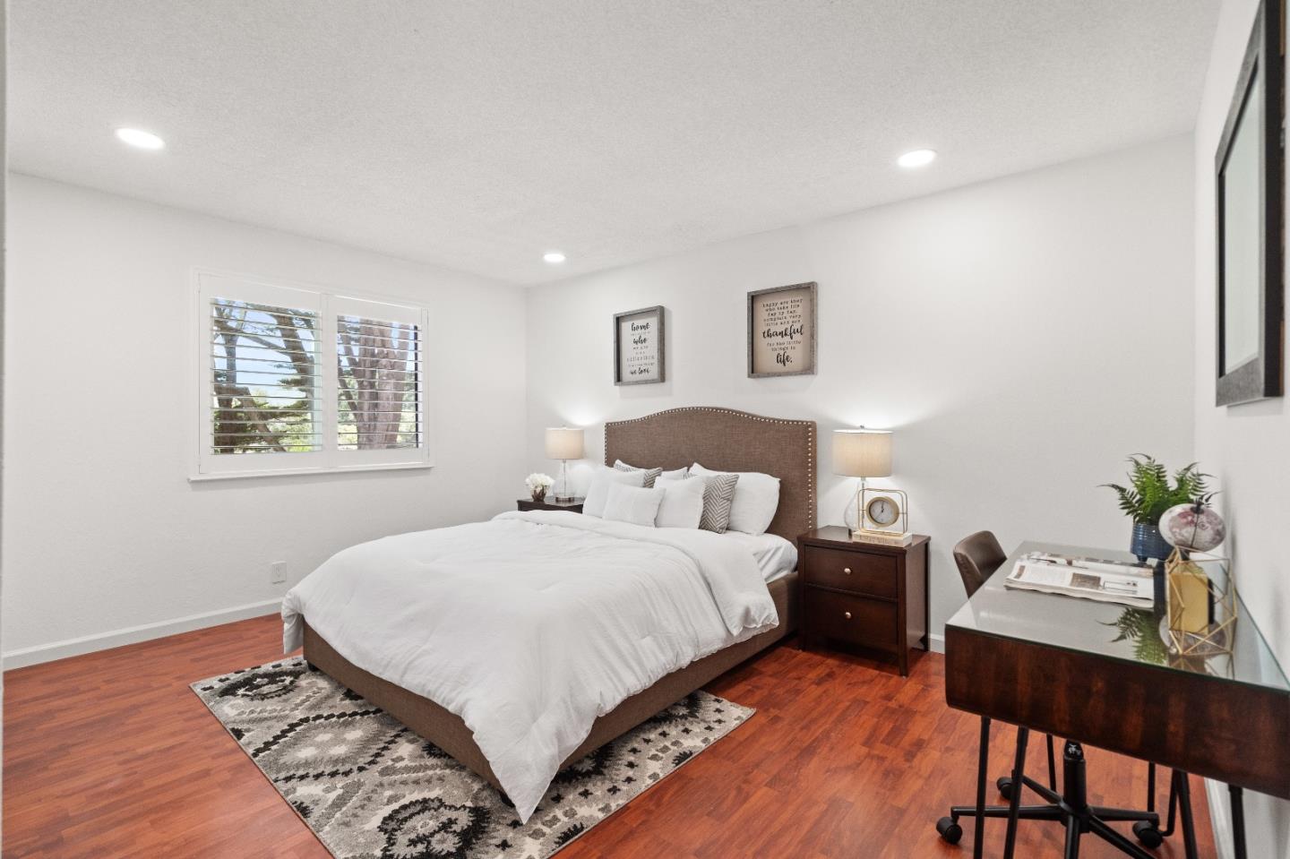 1 Appian Way Unit: 713-2