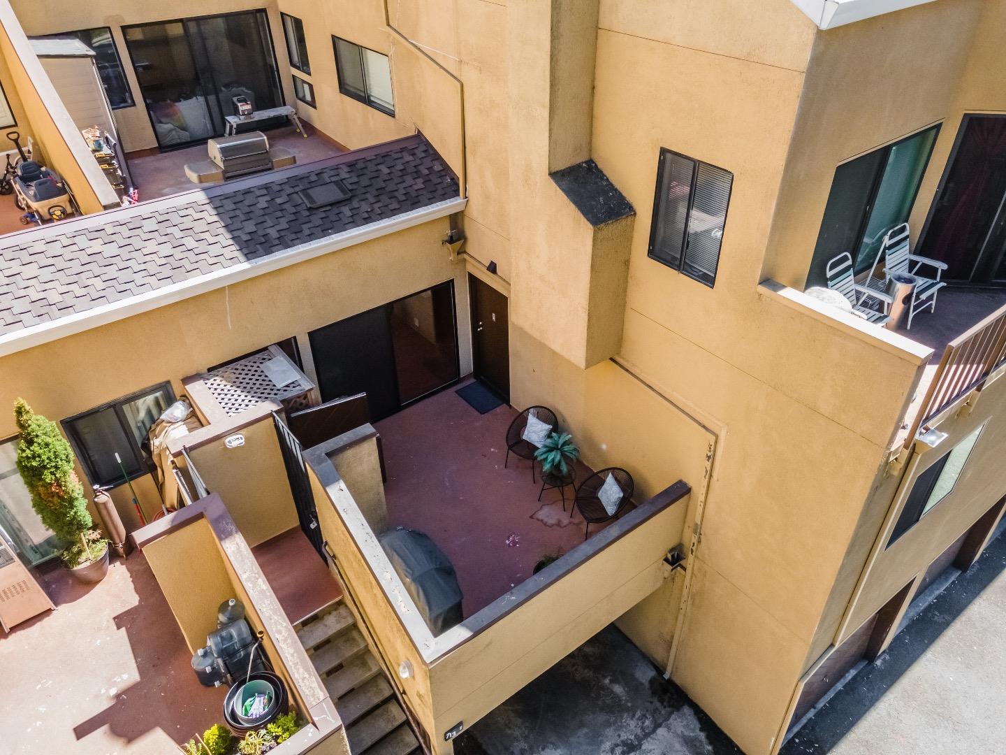 1 Appian Way Unit: 713-2