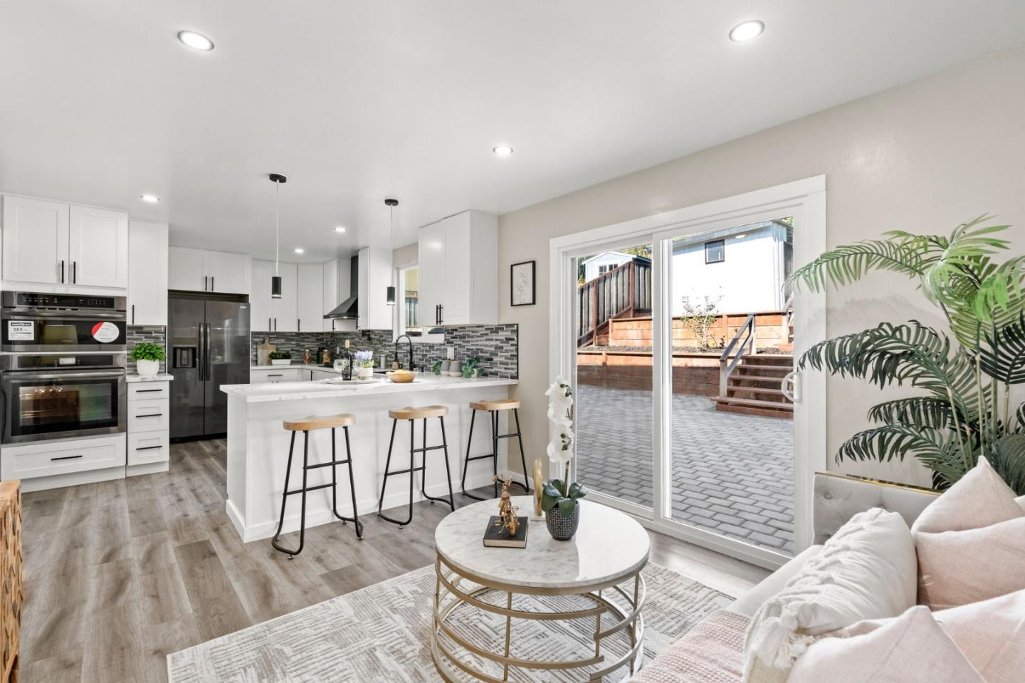 175 Beachview AVE